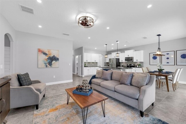 Building Photo - 8807 Eden Cove Dr