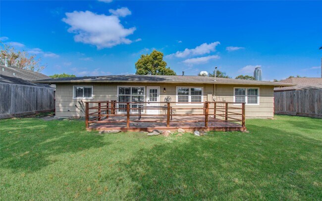 Building Photo - 5329 Pagewood Ln