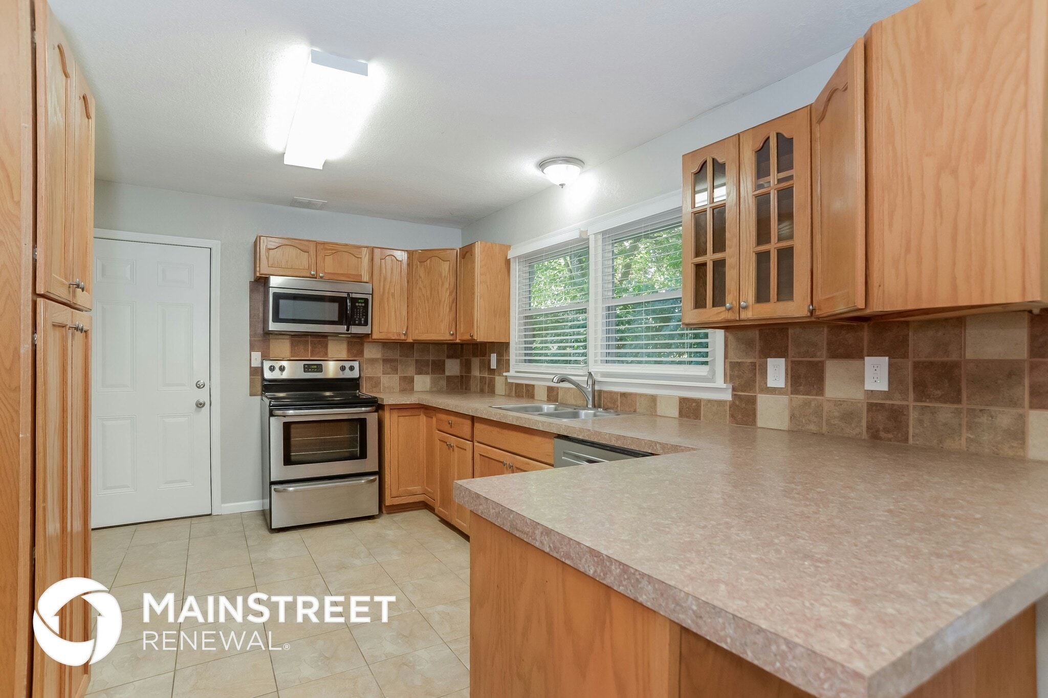 Building Photo - 1113 Quincy St