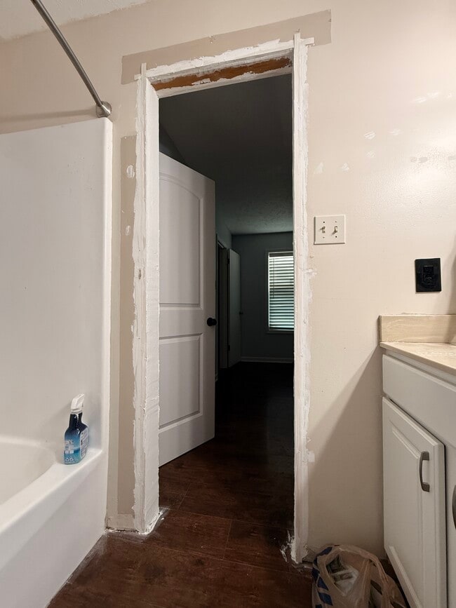 Building Photo - 5 Markwood Ln