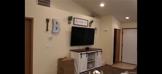 Building Photo - 1209 W Franklin St