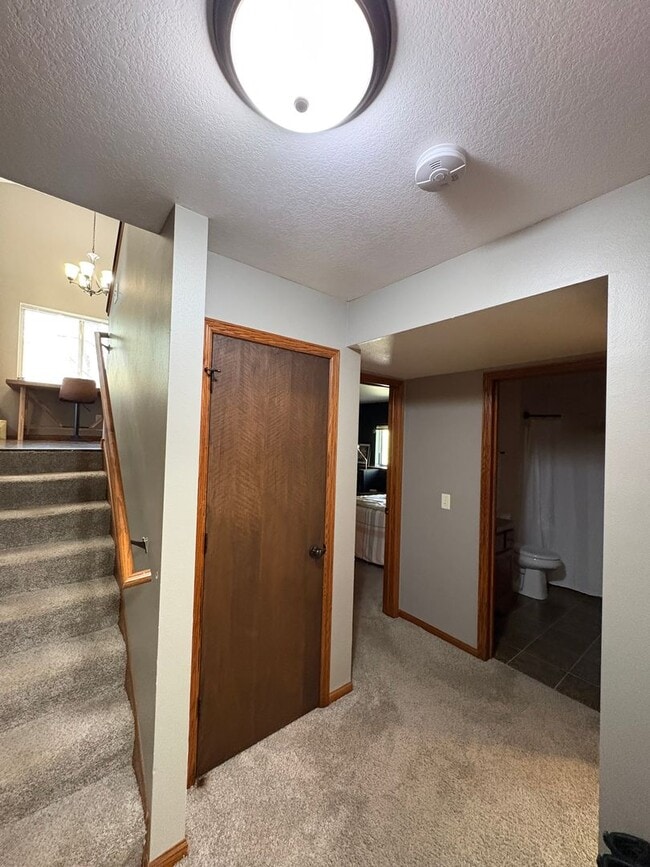 Building Photo - 3258 White Oak Ln