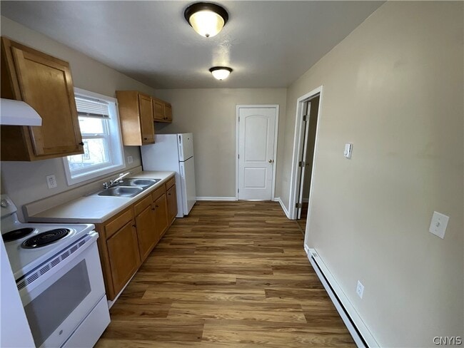 Building Photo - 222 Academy St