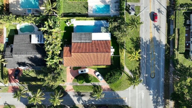 Building Photo - 5715 SW 56th Terrace