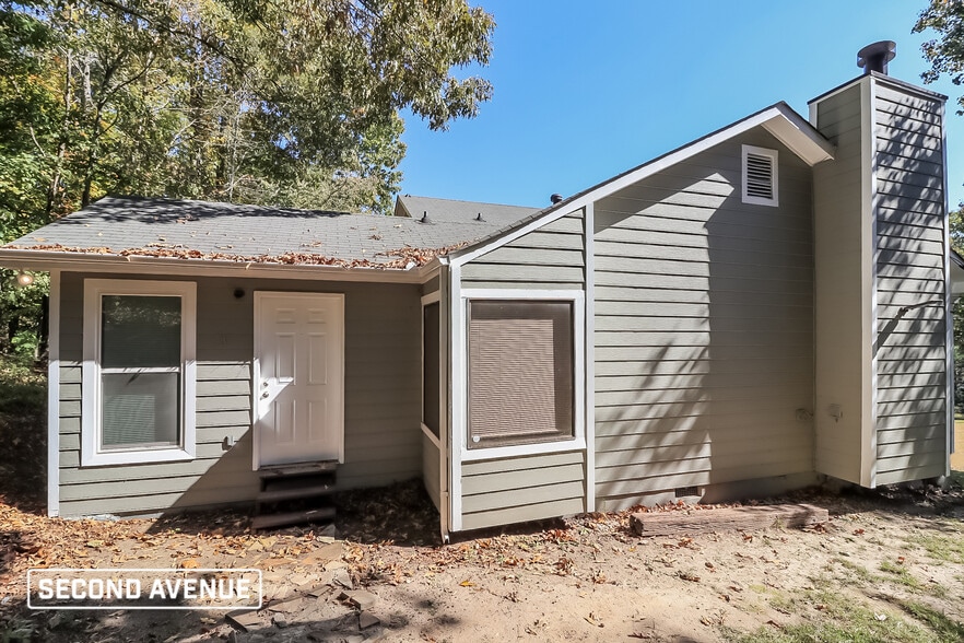 Building Photo - 2435 Winding Creek Dr