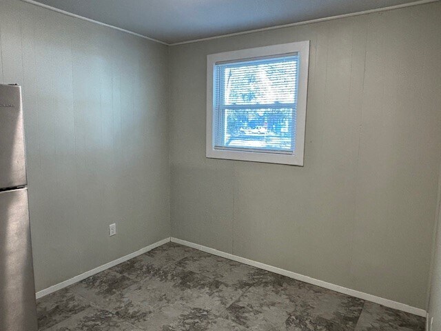 Building Photo - 2605 Roland Dr