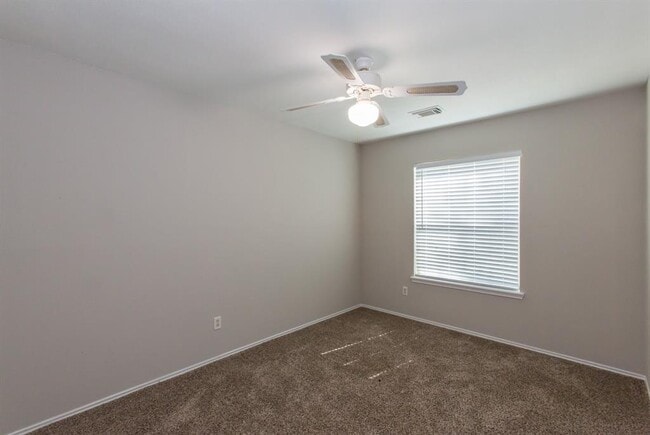 Building Photo - 9022 Driftstone Dr