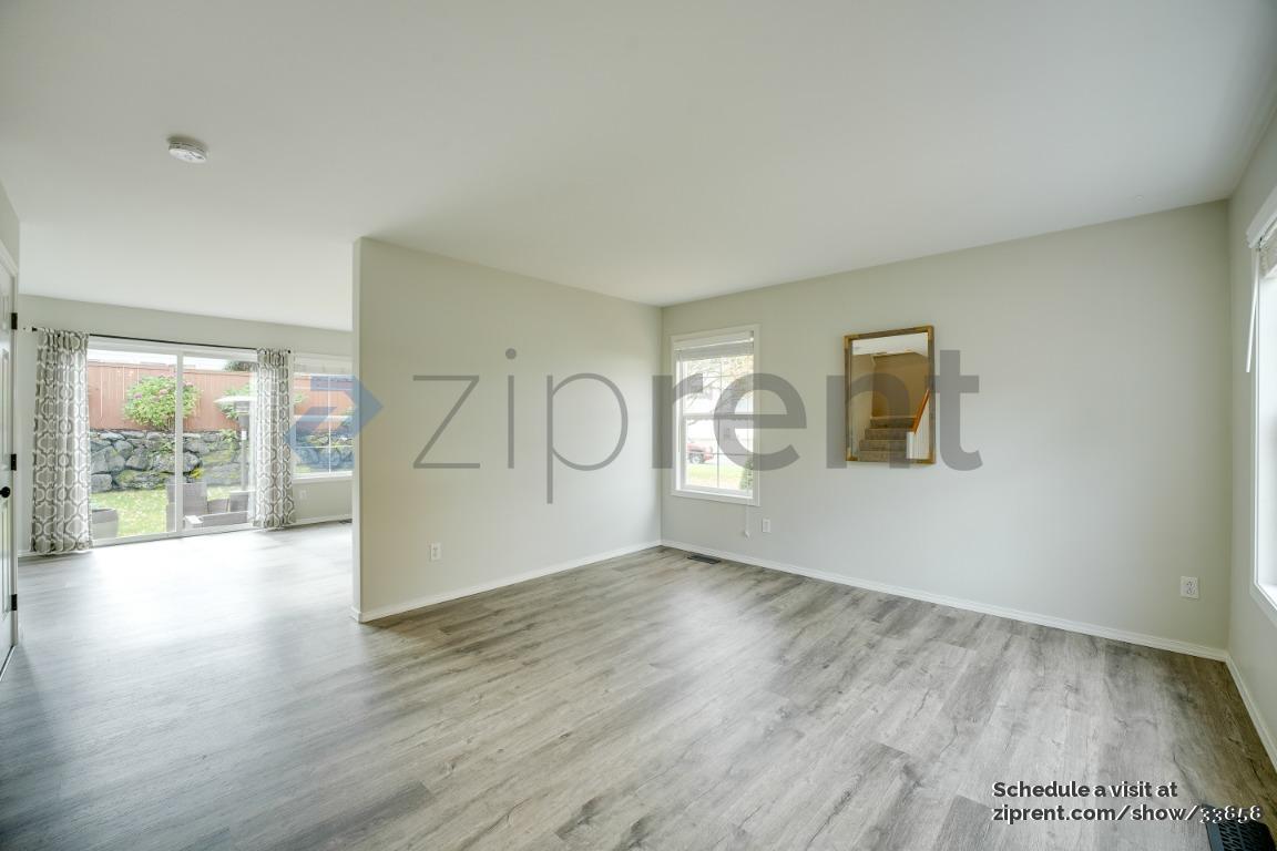 Building Photo - Unit