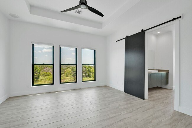 Building Photo - 364 Private Rd 2771