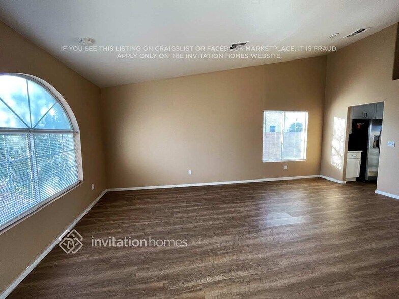 Building Photo - 1938 Panther Pl