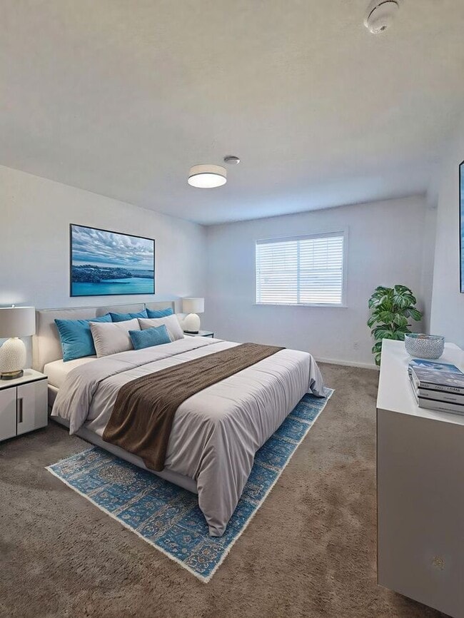 Building Photo - Charming, Spacious Townhome in a Prime Location | Move In Today & Save 50% on First Month