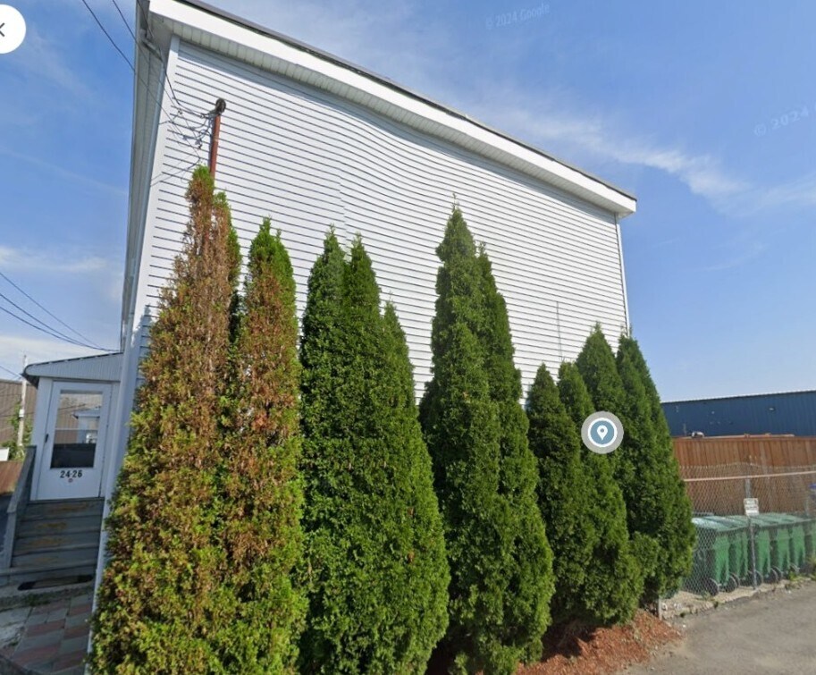 Building Photo - 30 Linden St