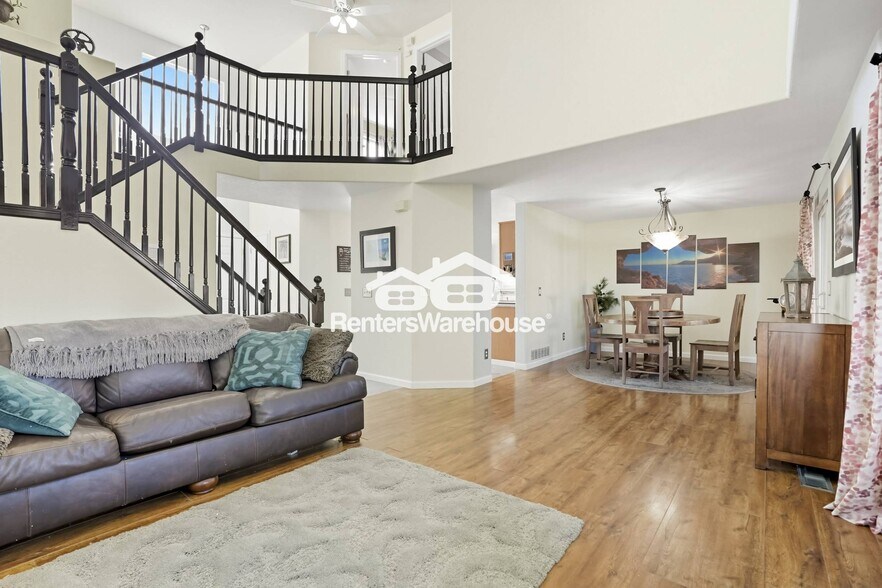 Building Photo - 6077 S Quatar Way