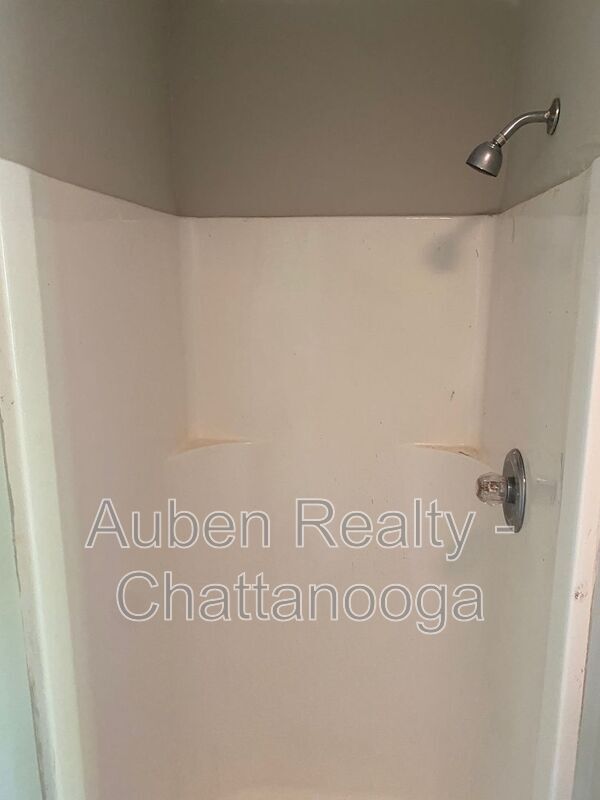 Building Photo - 3911 Wilsonia Ave