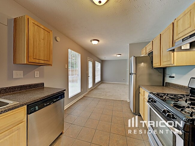 Building Photo - 2996 Aberdeen Way