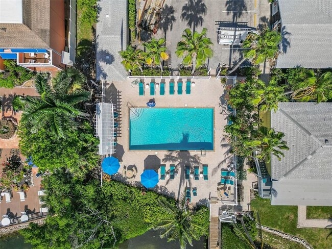 Building Photo - 1603 Gulf Dr N