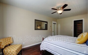 Building Photo - 1121 Chino St