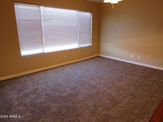 Building Photo - Condo in Mesa on second floor