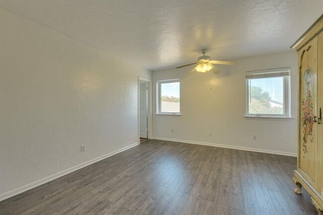 Building Photo - 6800 Falcata Cove
