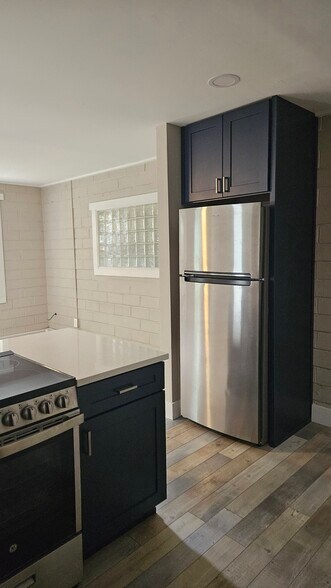 Fridge - 2238 Newton St