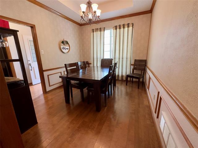 Building Photo - 2128 Aspenwood Dr N