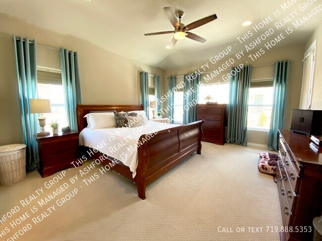 Building Photo - 7215 Rim Bluff Ln
