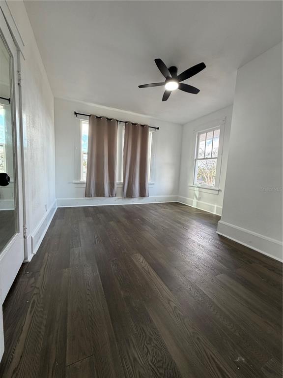 Building Photo - 517 Peninsular Dr