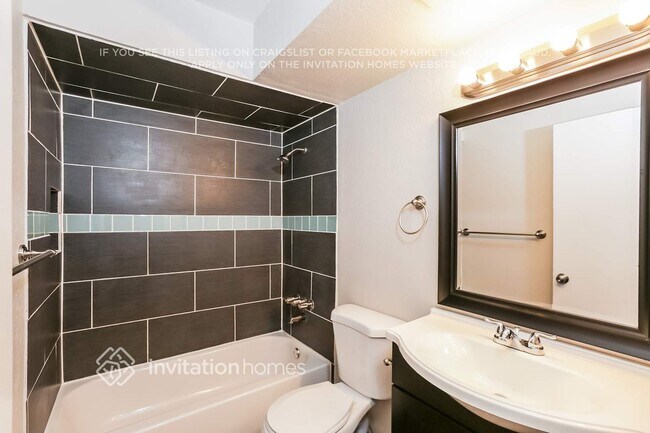 Building Photo - 4029 E Alta Vista Rd