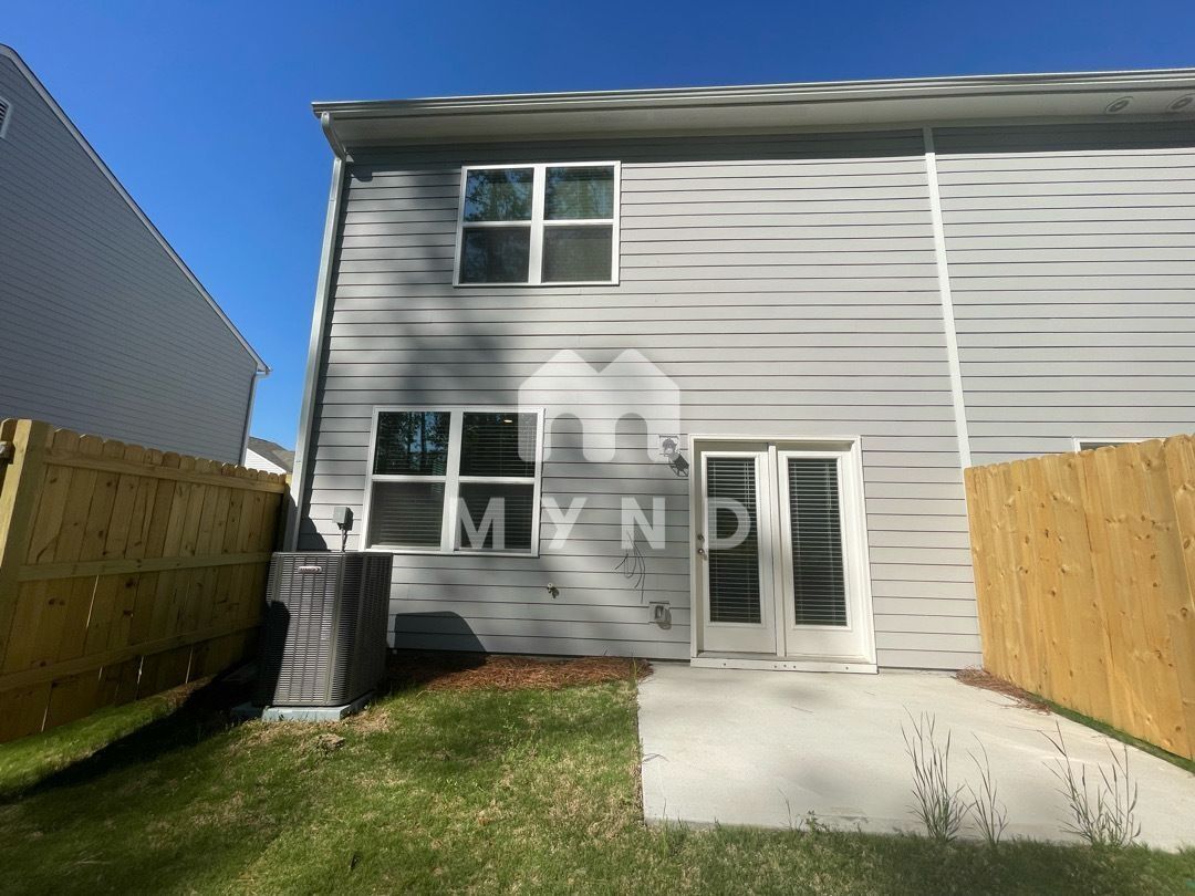 Building Photo - 2622 Senegal Wy