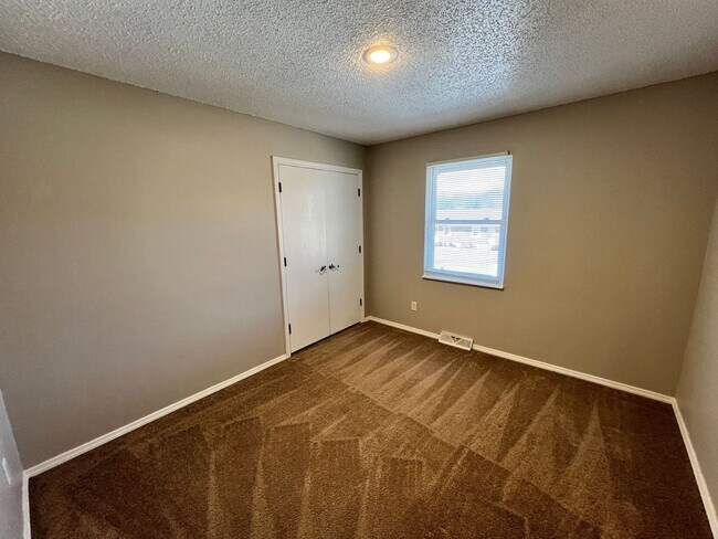 Building Photo - 2-Bed Home with Bonus Finished Basement