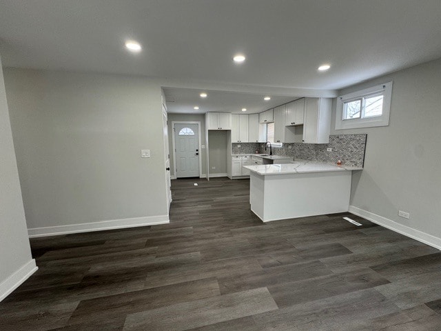 Building Photo - 16752 Artesian Ave