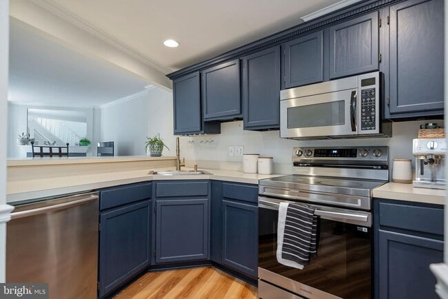 Building Photo - 7317 Castleberg Ct