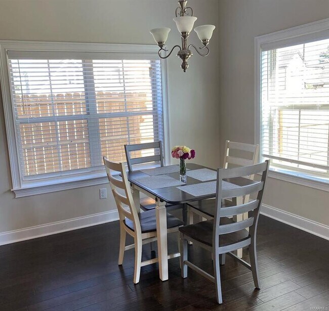 Building Photo - 8621 Melbourne Cir