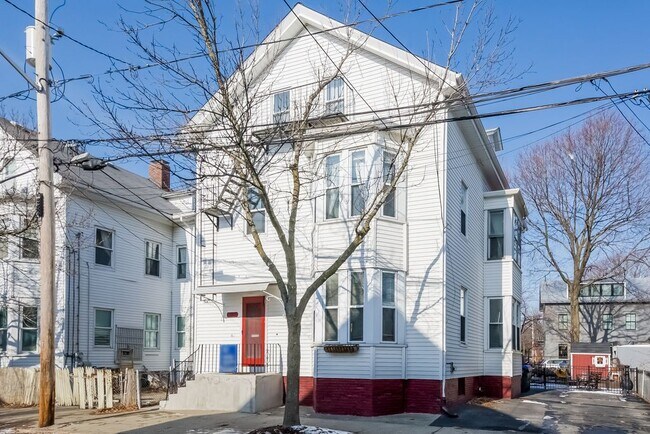 Front of house - 25 Hudson St