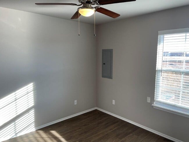 Building Photo - 500 off your move in before June 1st !  55...