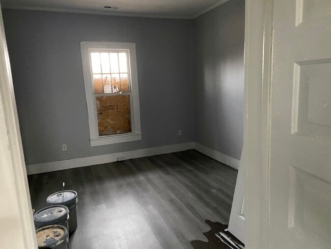 Building Photo - 1230 Old Wilkesboro Rd