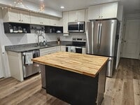 Building Photo - 913 N 260 W