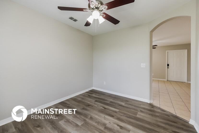 Building Photo - 3206 51st St W