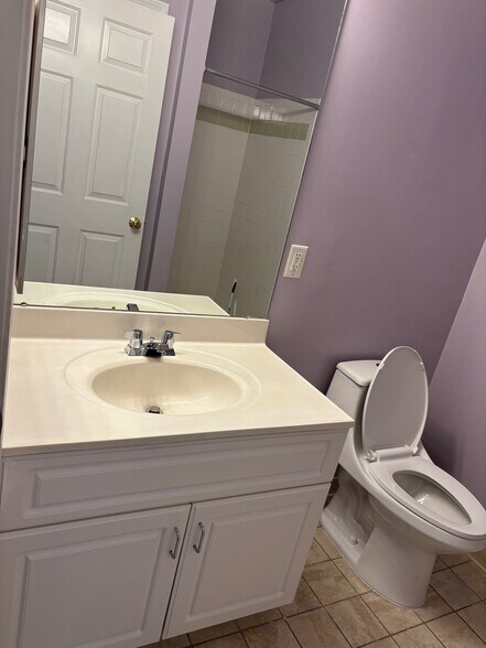 2nd Bathroom - 96 Mill St