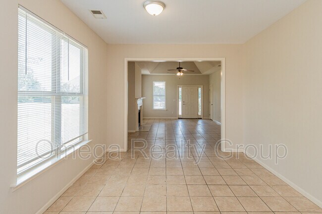 Building Photo - 1020 Washington Dr