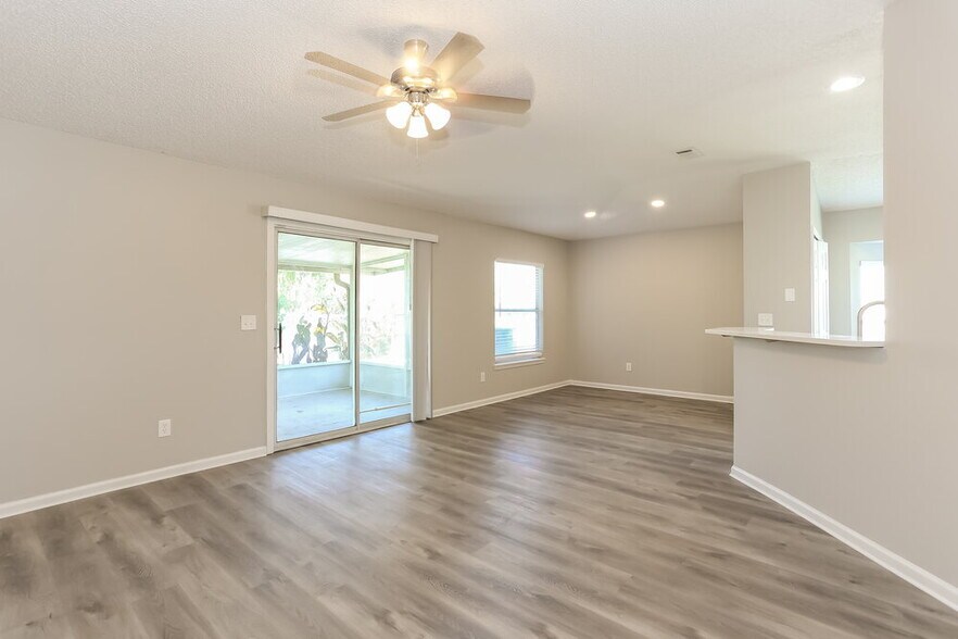Building Photo - 3272 Net Ct