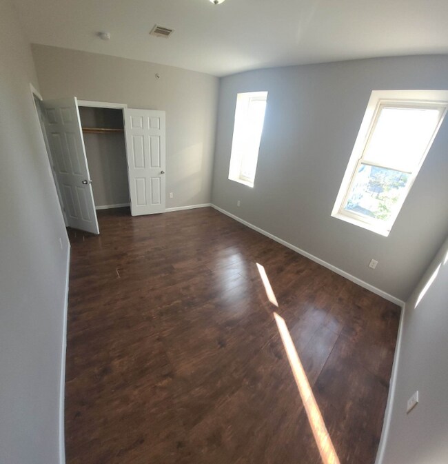 Building Photo - 31 Cambridge St