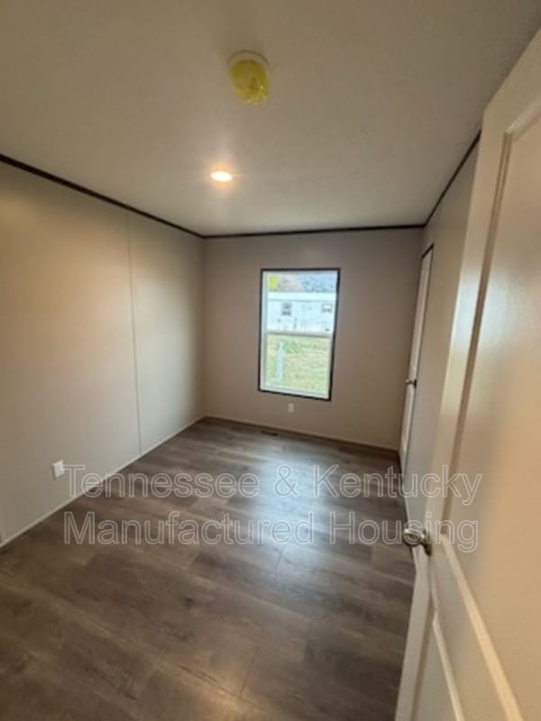 Building Photo - 218 Eller Dr