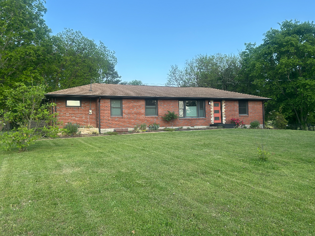 Primary Photo - 516 Lemont Dr