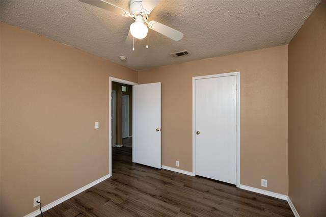 Building Photo - 206 Lakehurst Dr