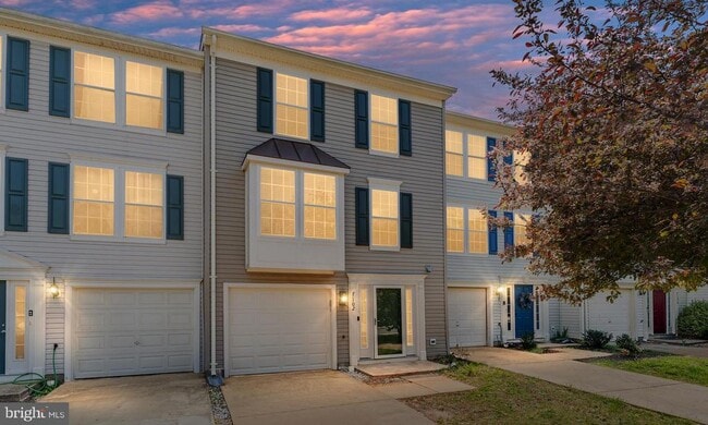 Building Photo - 7102 Finch Ln