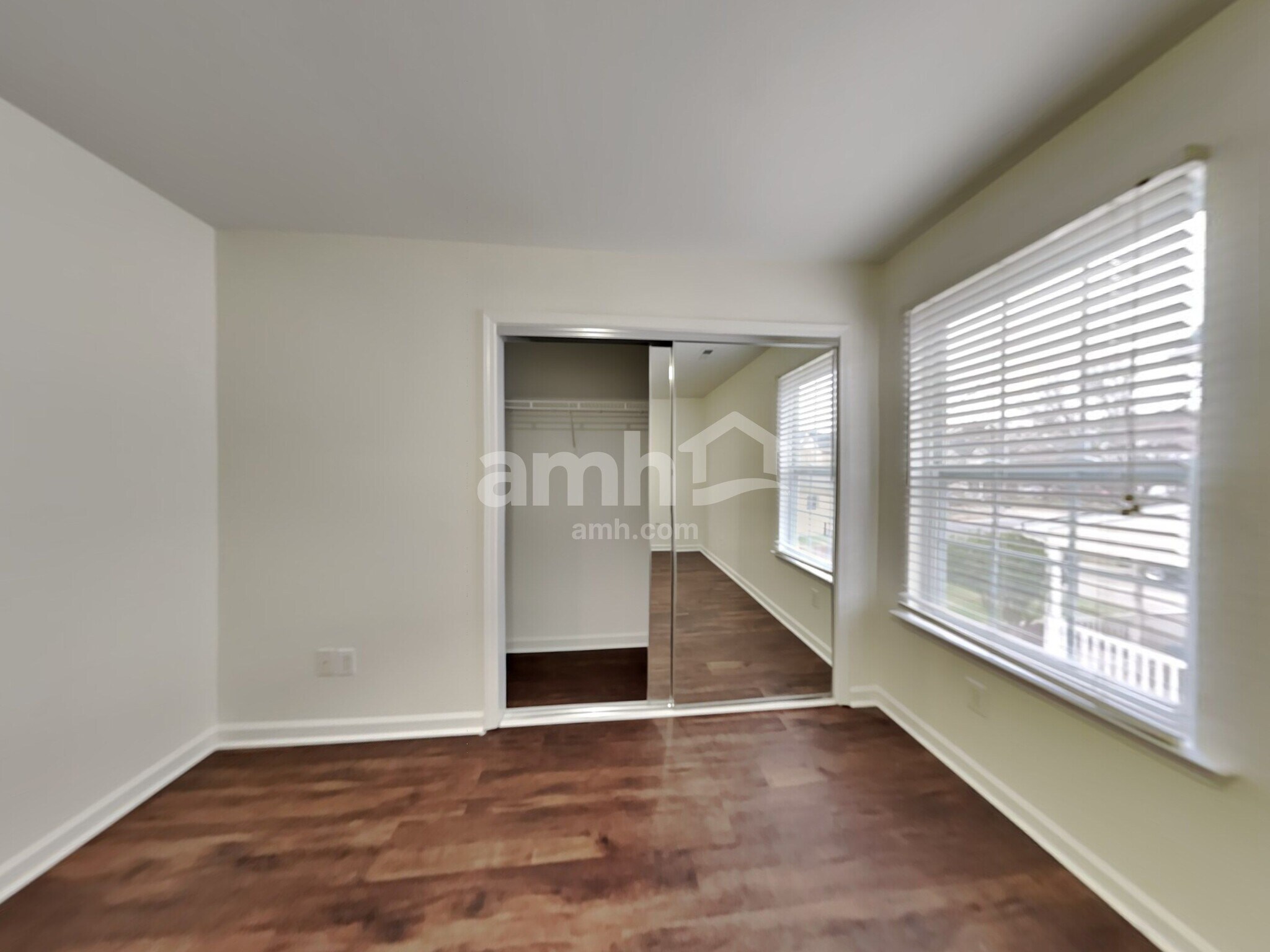 Building Photo - 126 Elrosa Rd