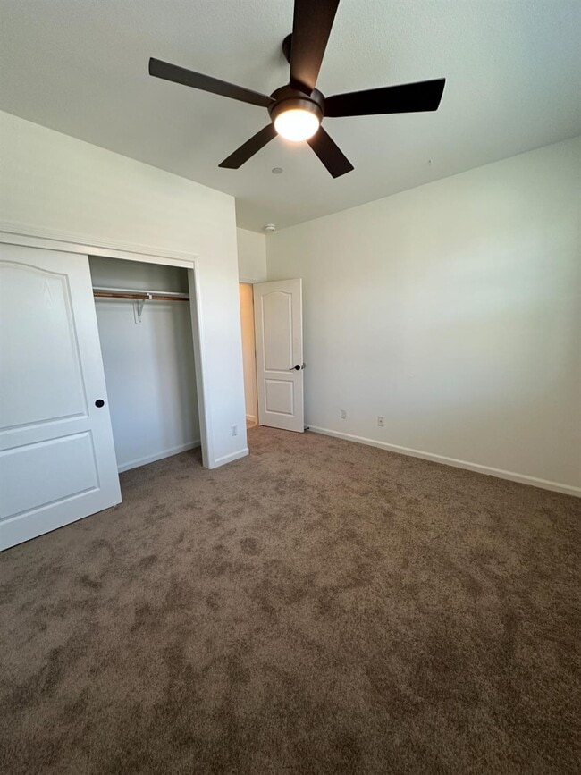 Building Photo - 3521 Buckingham Ave