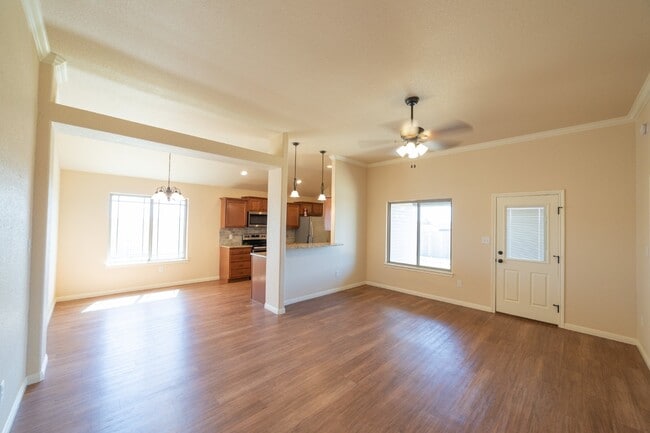 Building Photo - 6866 Jennings Dr