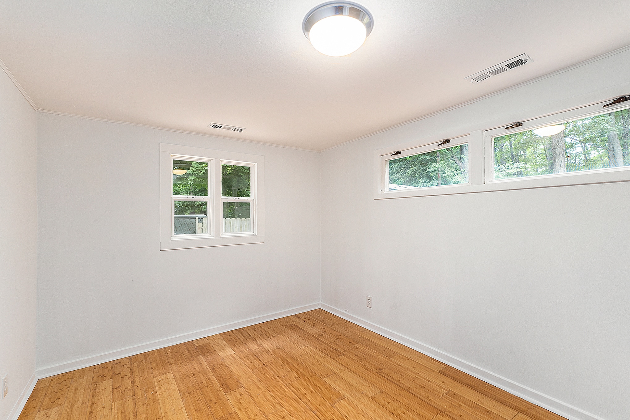 Building Photo - 4284 5 Mile Rd